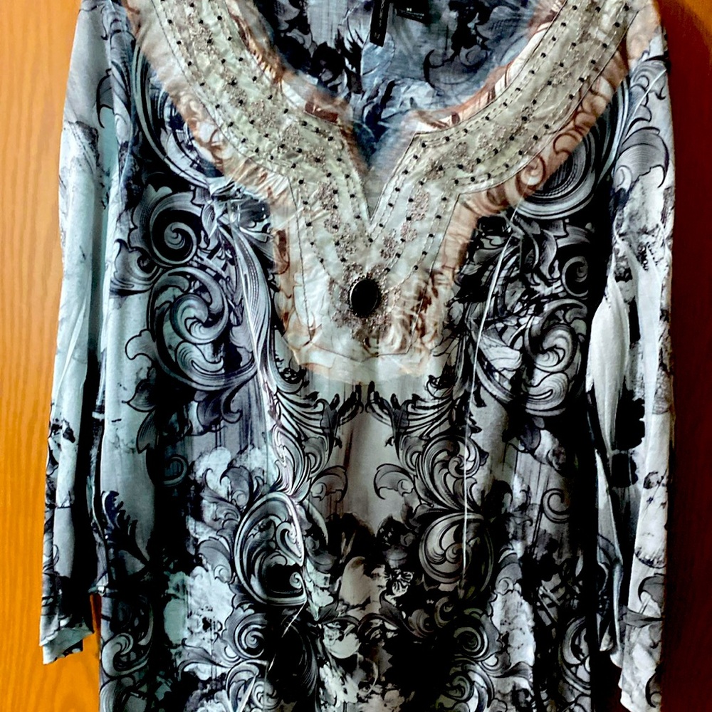 Print top with rhinestone